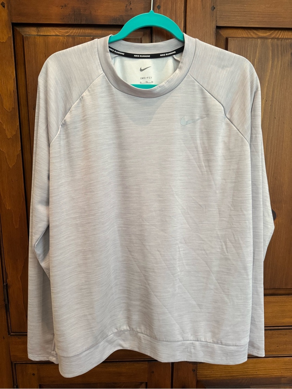 Nike Dri Fit Long Sleeve Running Ultra Lightweight Sweatshirt - Light Gray .NWOT